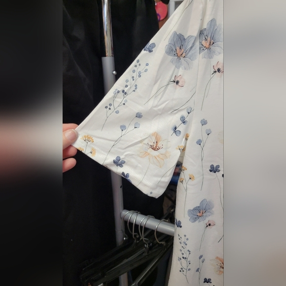 Floral Blue Gold Yellow Large Short Sleeve Top - Picture 4 of 8